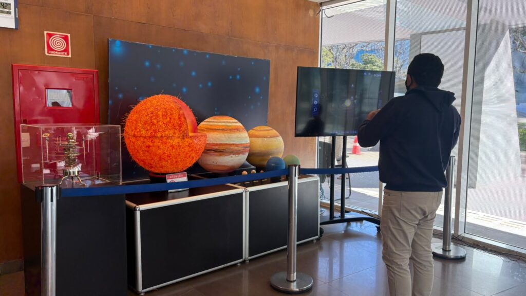Exposições e demonstrações do funcionamento do cosmos fazem parte dos destaques do Planetário, que tem entrada gratuita | Foto: Divulgação