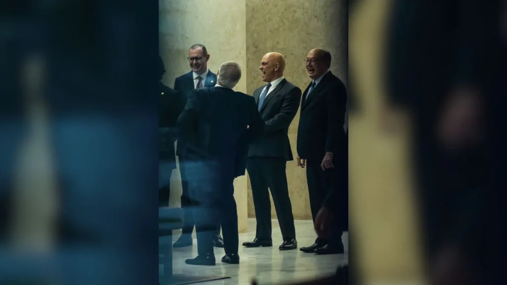 Gilmar Mendes, Cristiano Zanin, Edson Fachin e Alexandre de Moraes, após sessão no STF. (Foto: Brenno Carvalho, O Globo)