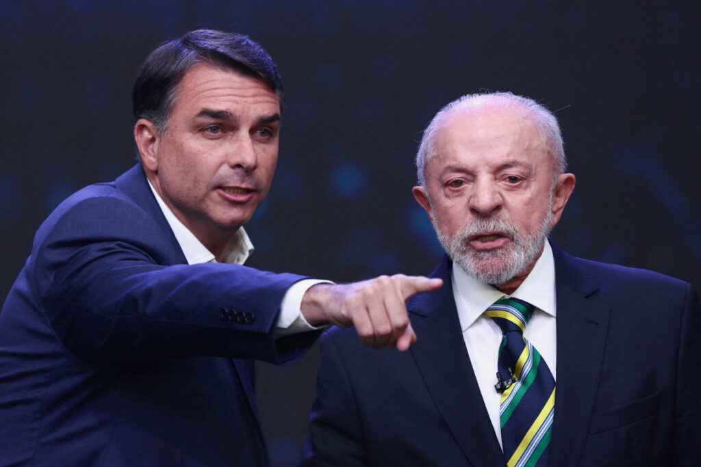 Flávio Bolsonaro promete SUS padrão Einstein com prontuário único Jean Carniel/Reuters